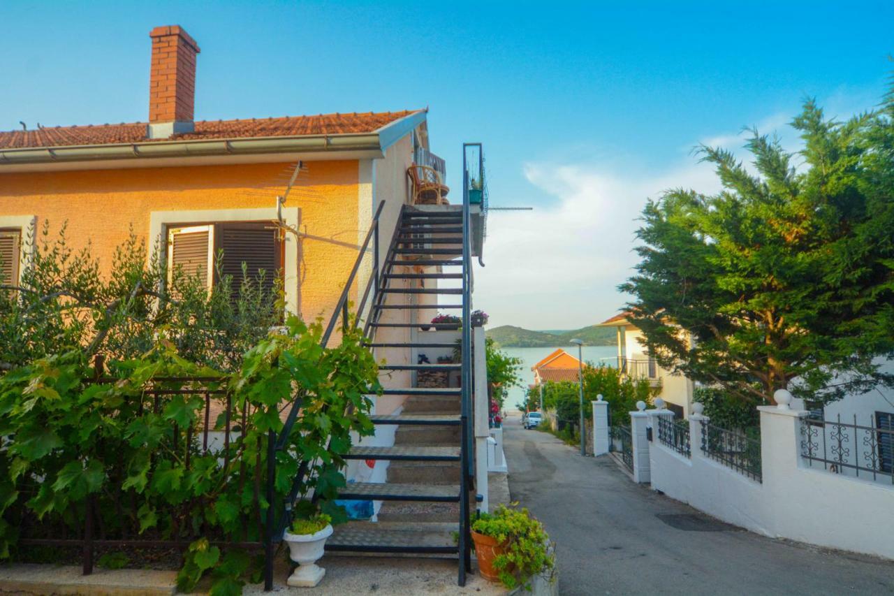 Apartments Vendi شيبينيك المظهر الخارجي الصورة