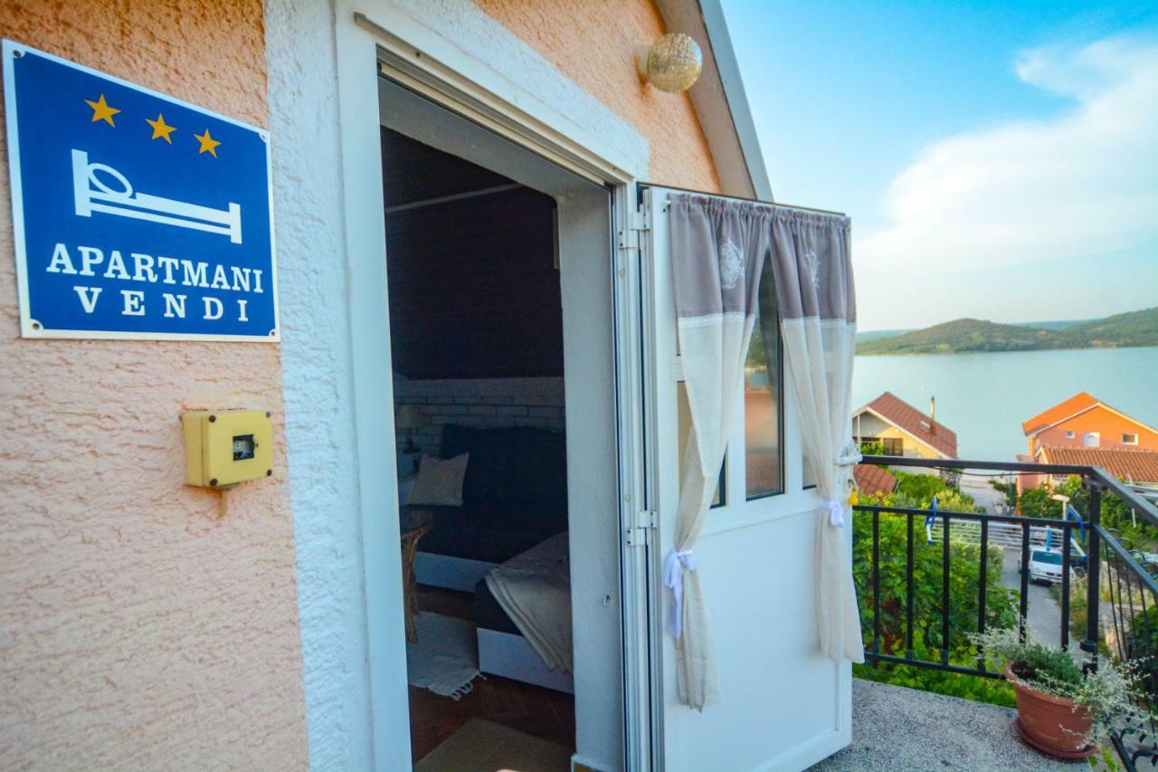 Apartments Vendi شيبينيك المظهر الخارجي الصورة